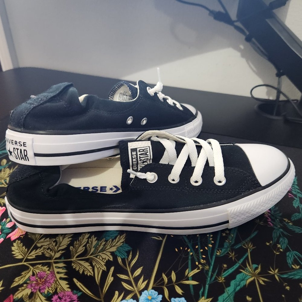 Womens convers size 10 NWOT